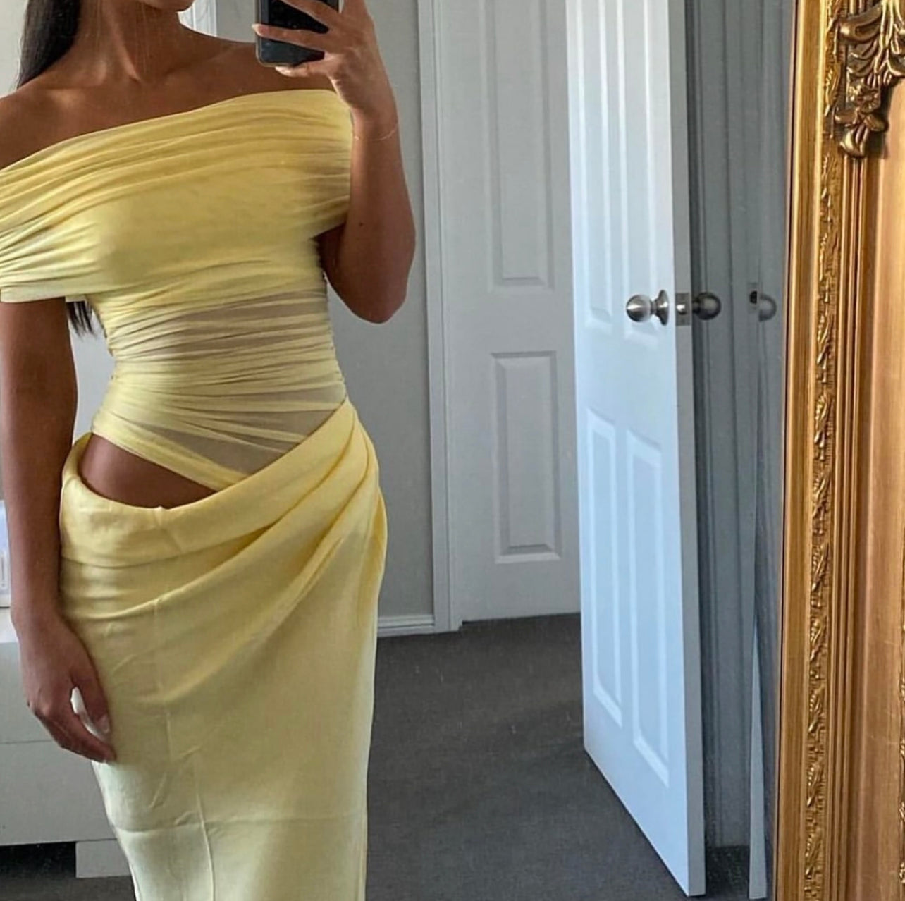 Benni ‘Nico’ off the shoulder butter maxi